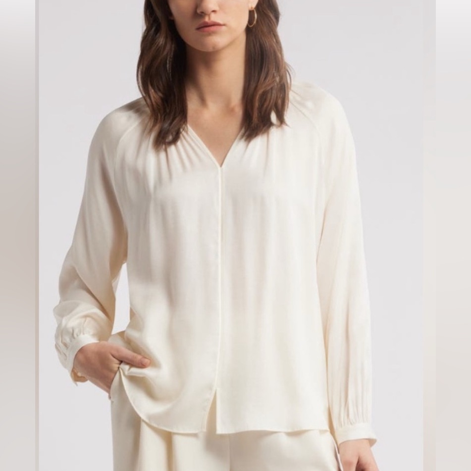 Nordstrom Ivory V-Neck Long Sleeve Blouse
